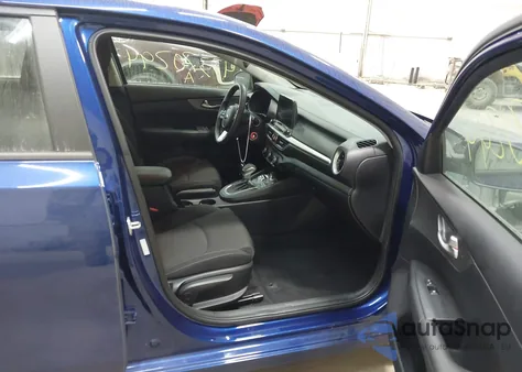 2021 Kia Forte Lxs из США, поврежденный, VIN 3KPF24ADXME299085